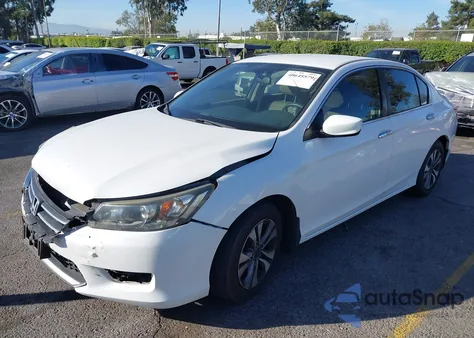 2015 Honda Accord Lx z USA, uszkodzony, nr VIN 1HGCR2F33FA204165